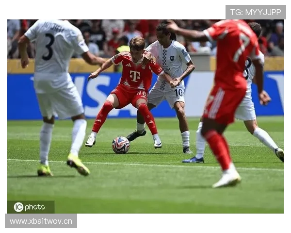 穆西亚拉:从斯图加特青训到拜仁一线队的生涯跃迁解析 穆西亚拉:从斯图加特青训到拜仁一线队的生涯跃迁解析